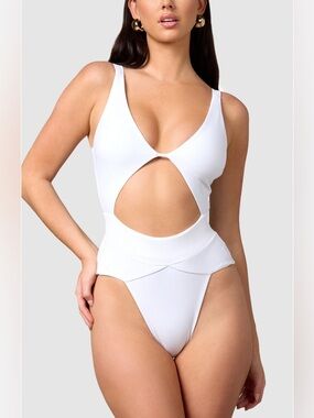 MBM Swim Aspire One-Piece Swimsuit in White size Small Summer Vacation Beach